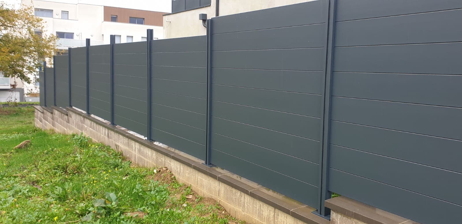 Clôture / Portail sur mesure réalisé par Profiler Métallerie en Moselle