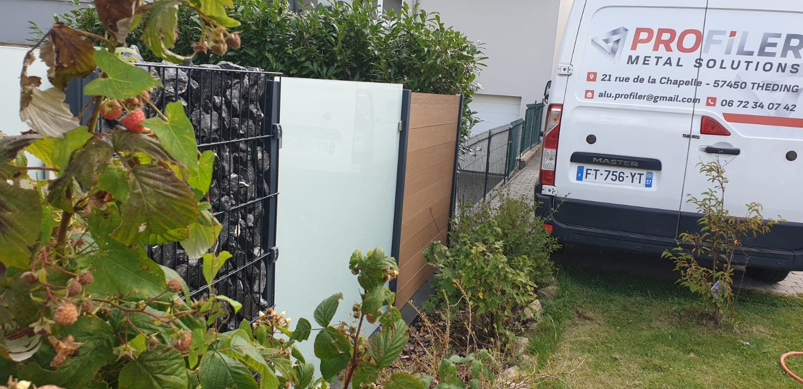Clôture / Portail sur mesure réalisé par Profiler Métallerie en Moselle