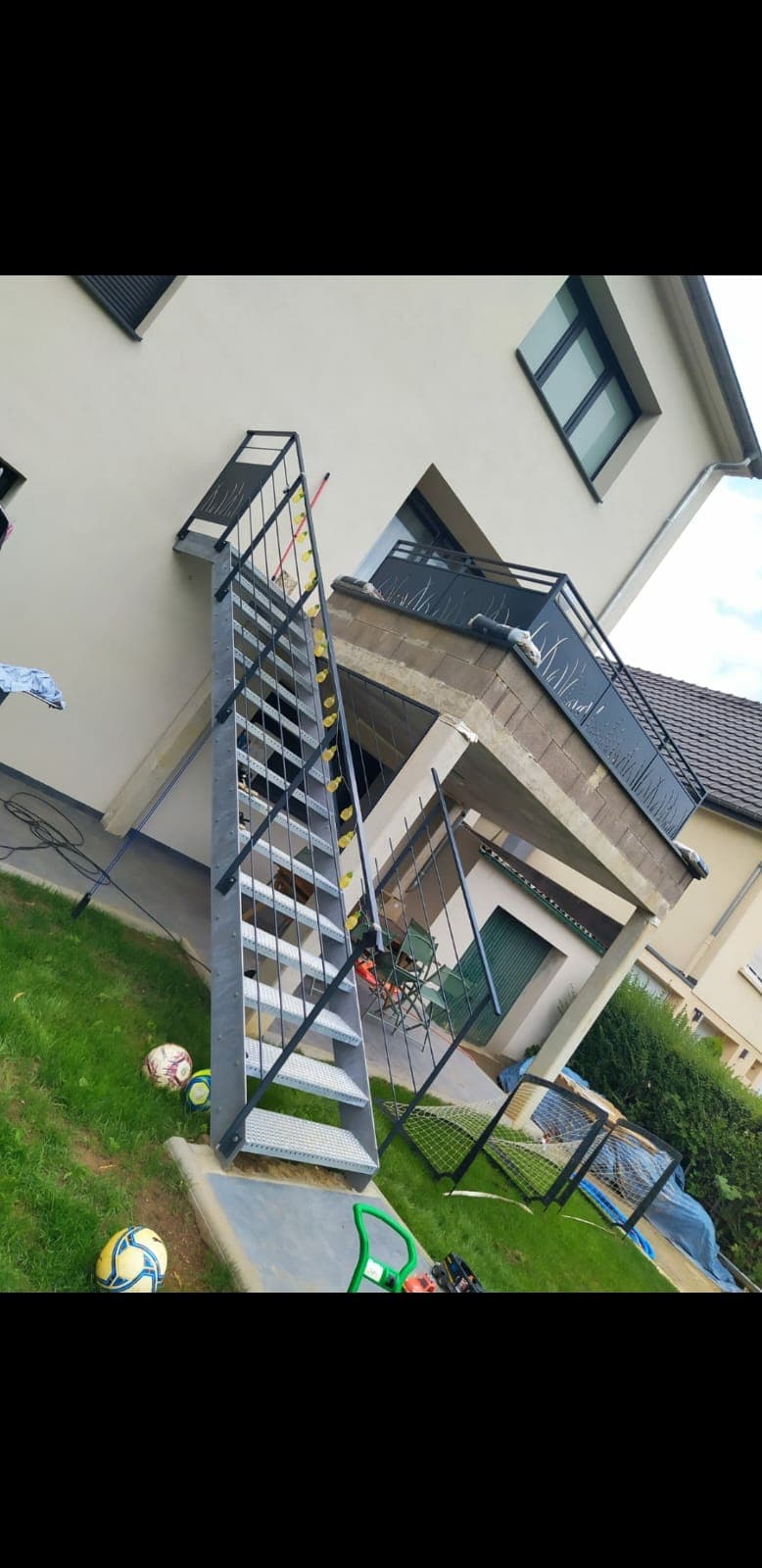 Escalier sur mesure réalisé par Profiler Métallerie en Moselle
