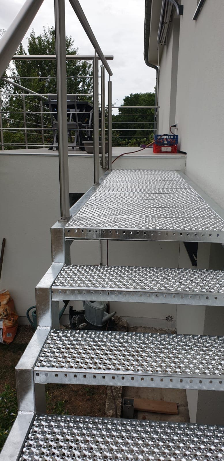 Escalier sur mesure réalisé par Profiler Métallerie en Moselle