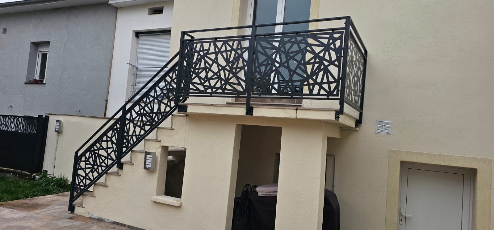 Garde-corps sur mesure réalisé par Profiler Métallerie en Moselle